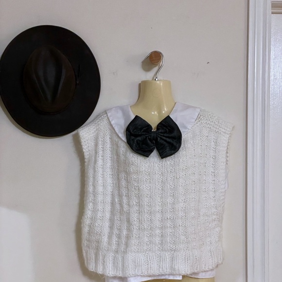 Vintage HANDCRAFTED Knit Boxy Sweater Vest, Creamy White - Picture 8 of 15